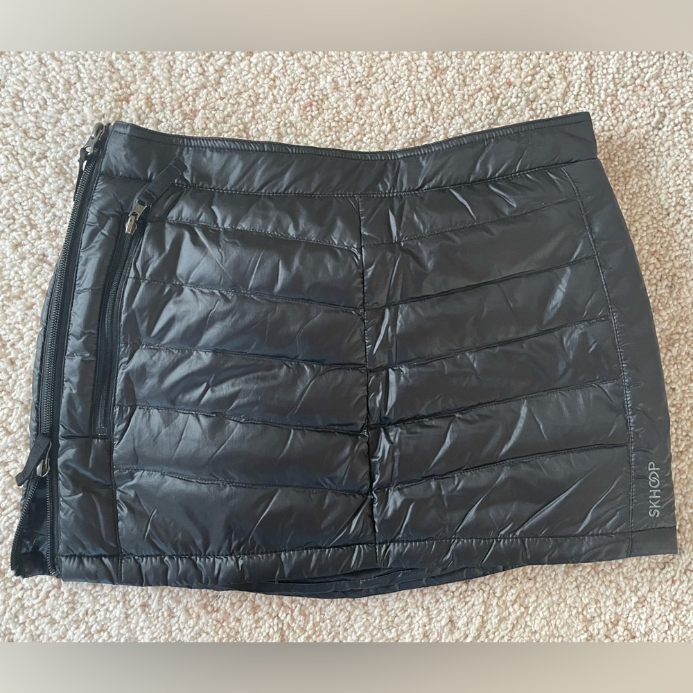 SKHOOP puffer insulated mini skirt. Size XS